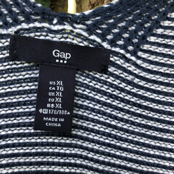 GAP OVERSIZED SWEATER - Picture 3 of 4